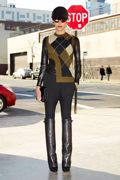 Look 12